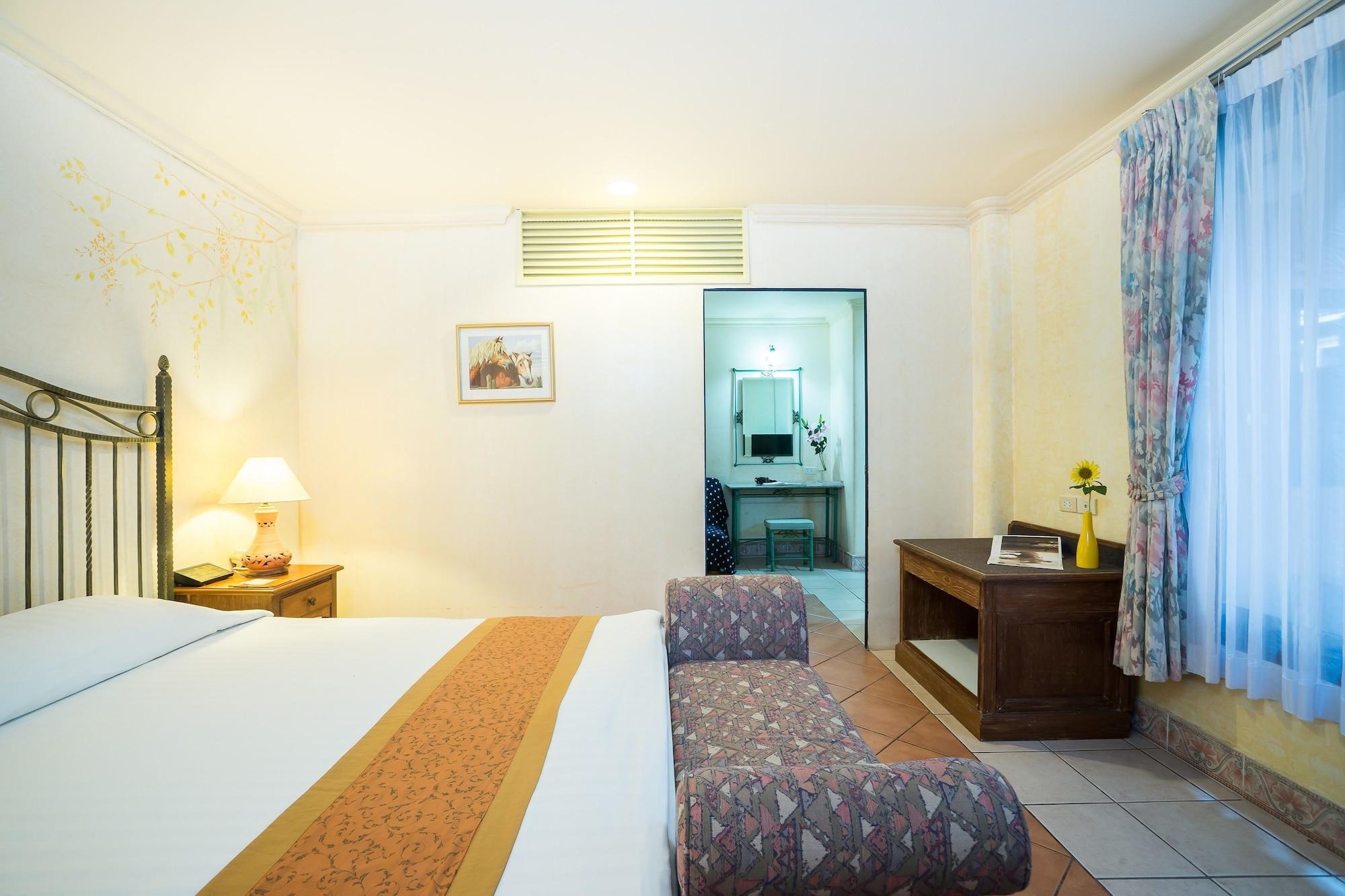 ฮอร์สชู พอยท์ รีสอร์ท แอนด์ คันทรี คลับ Hotel Nong Prue ภายนอก รูปภาพ