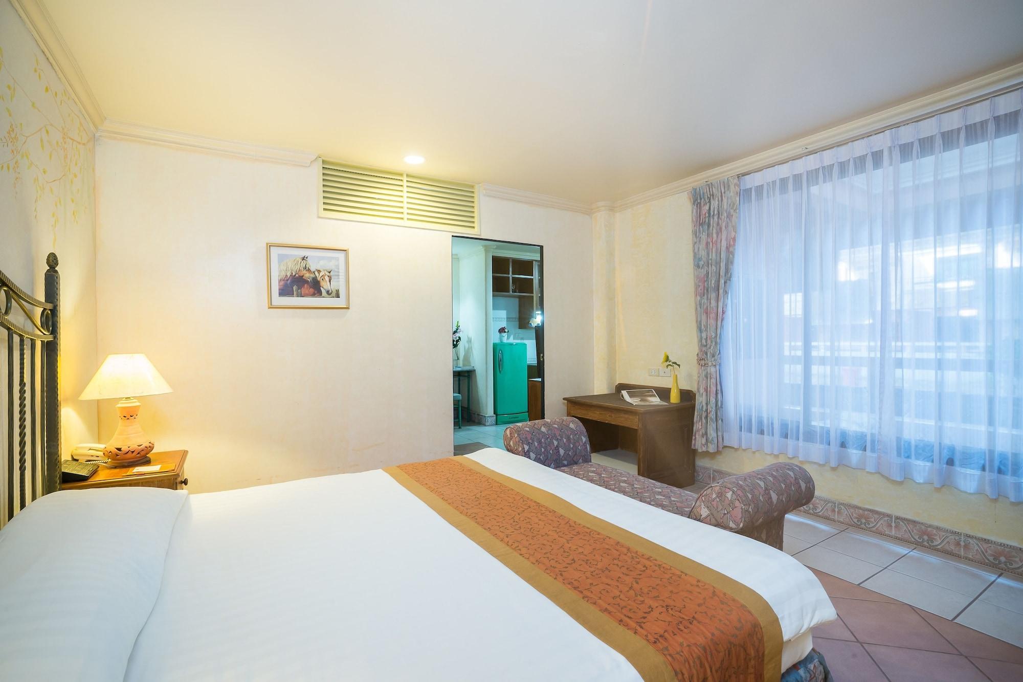 ฮอร์สชู พอยท์ รีสอร์ท แอนด์ คันทรี คลับ Hotel Nong Prue ภายนอก รูปภาพ