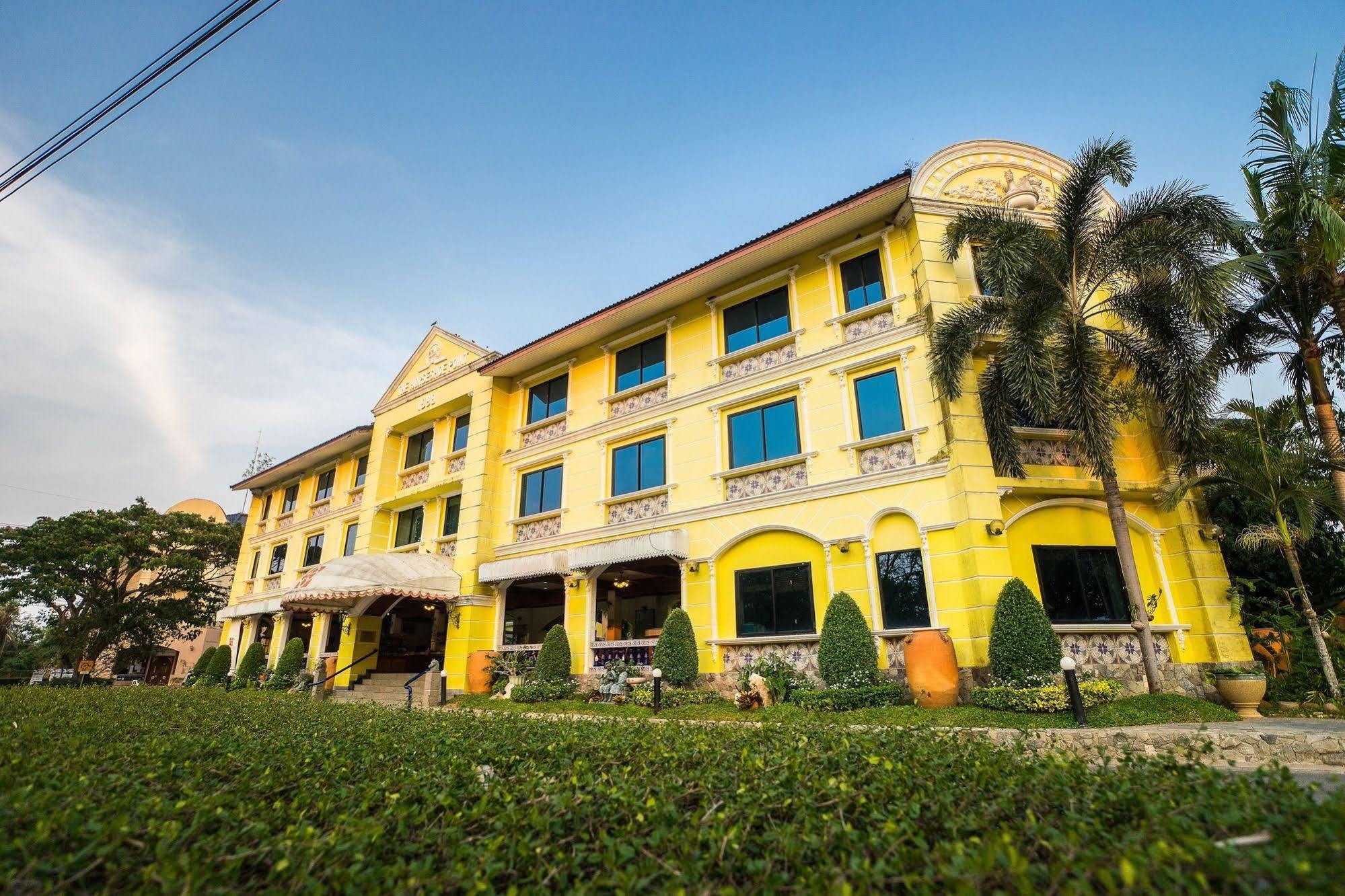 ฮอร์สชู พอยท์ รีสอร์ท แอนด์ คันทรี คลับ Hotel Nong Prue ภายนอก รูปภาพ